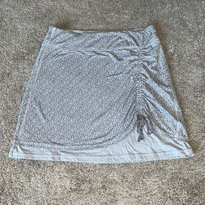 Athleta Grey Ruched skirt. Size L